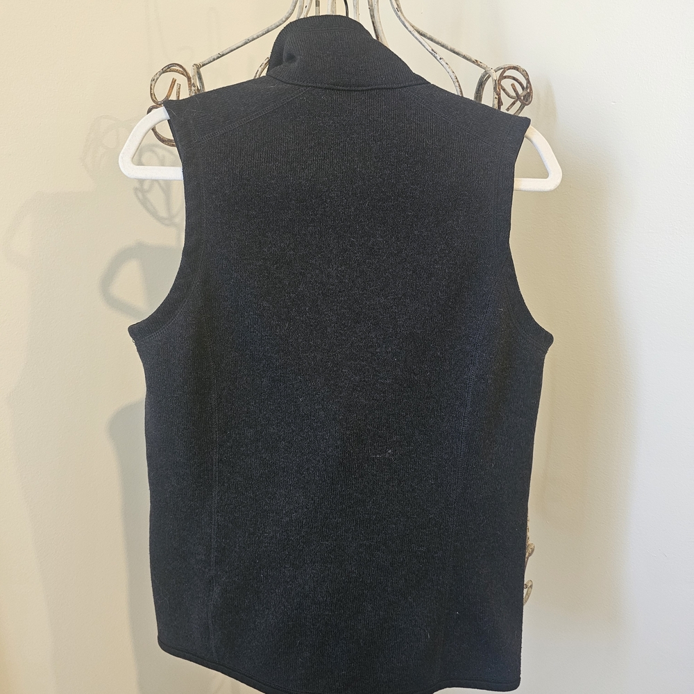 Patagonia Black Full-Zip Fleece Vest - Picture 3 of 3